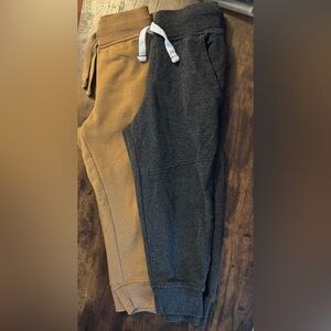 Tommy Bahama Kids Sweatpants in Gray and Tan